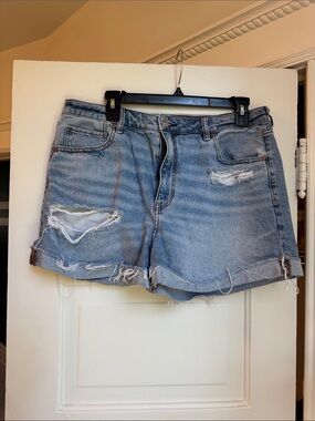 American Eagle, strigid Mom short
